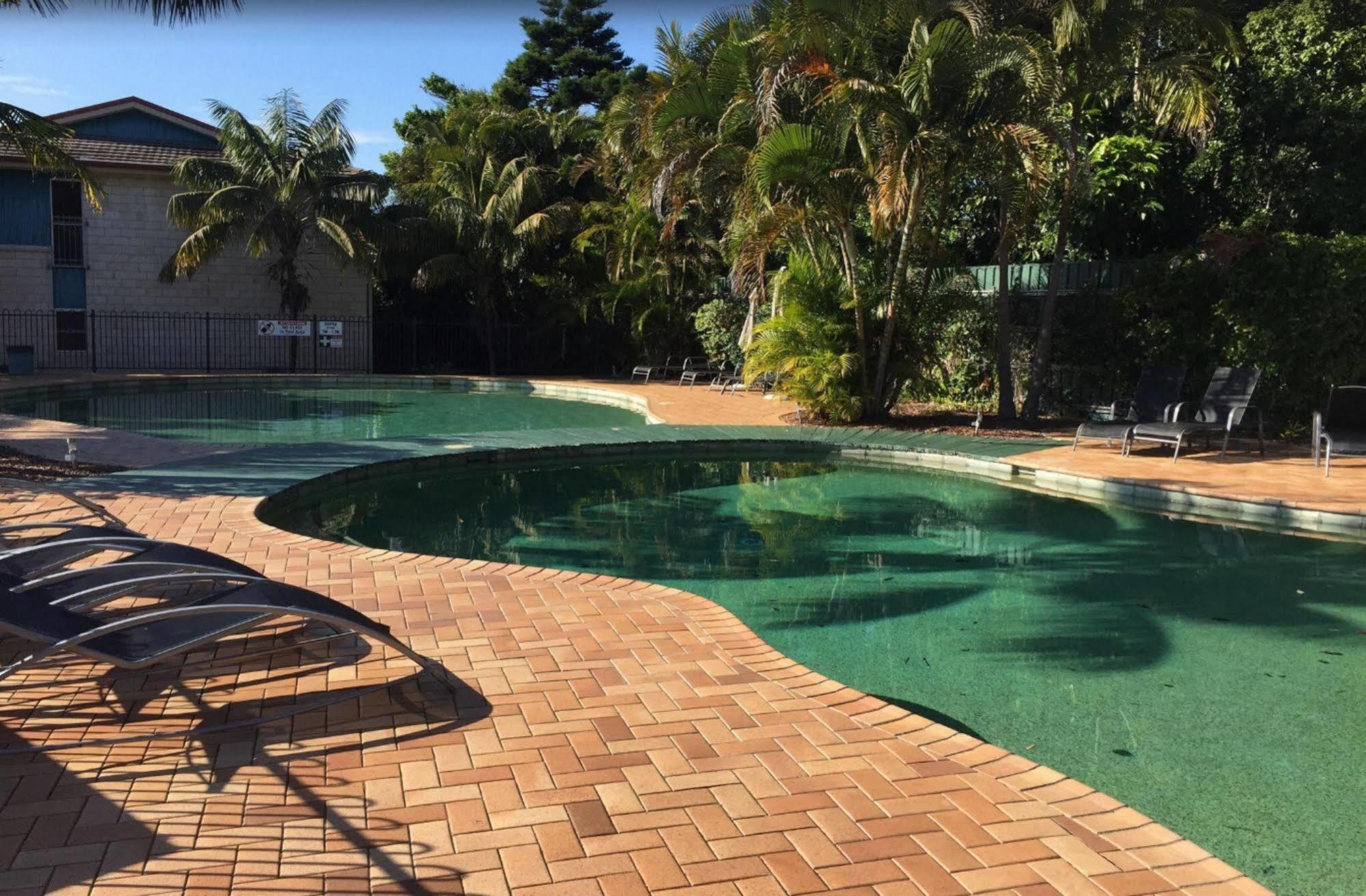 Aqualuna Beach Resort Sapphire Beach Kültér fotó
